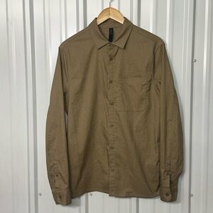 Lululemon Button Down Shirt Men Medium Casual Minimalist Office Modern Elevated